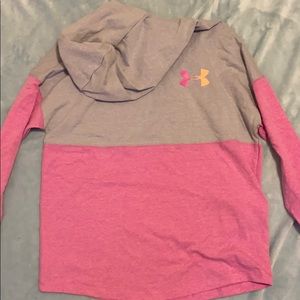 Under armor shirt
